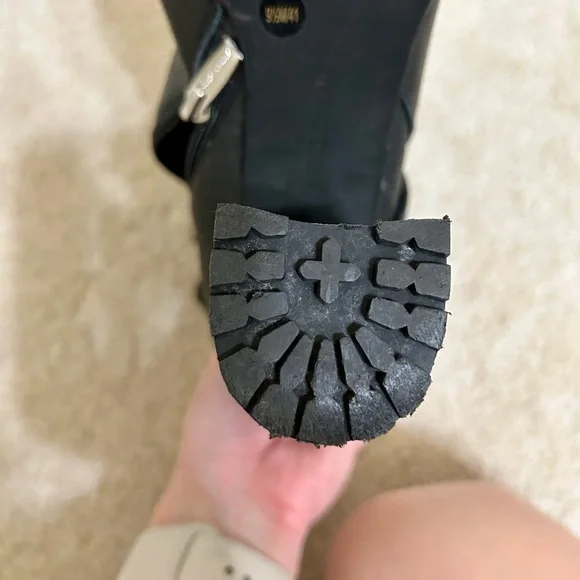 Vince Camuto Elison Luge Sole Bootie - Picture 9 of 15